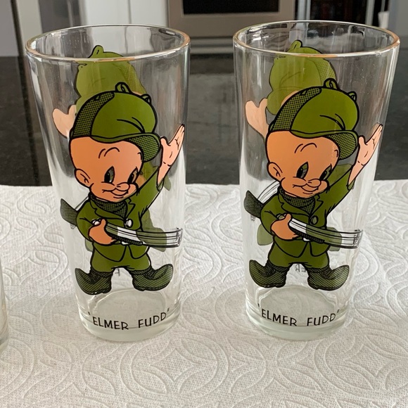1973 Elmer Fudd Warner Bros/Pepsi collector drinking glasses- set of four - Picture 1 of 5